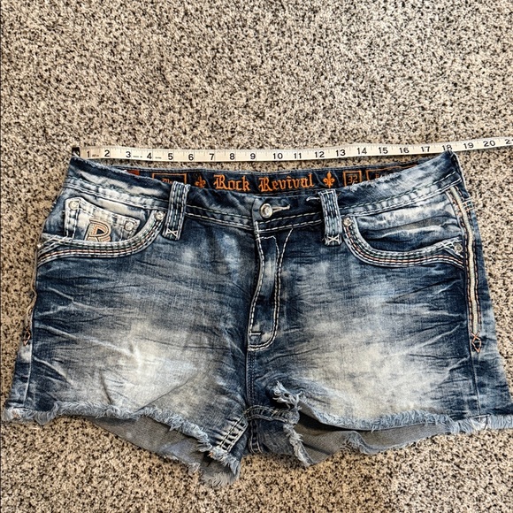 Rock Revival Mae Faded Blue Jean Shorts - Picture 3 of 4